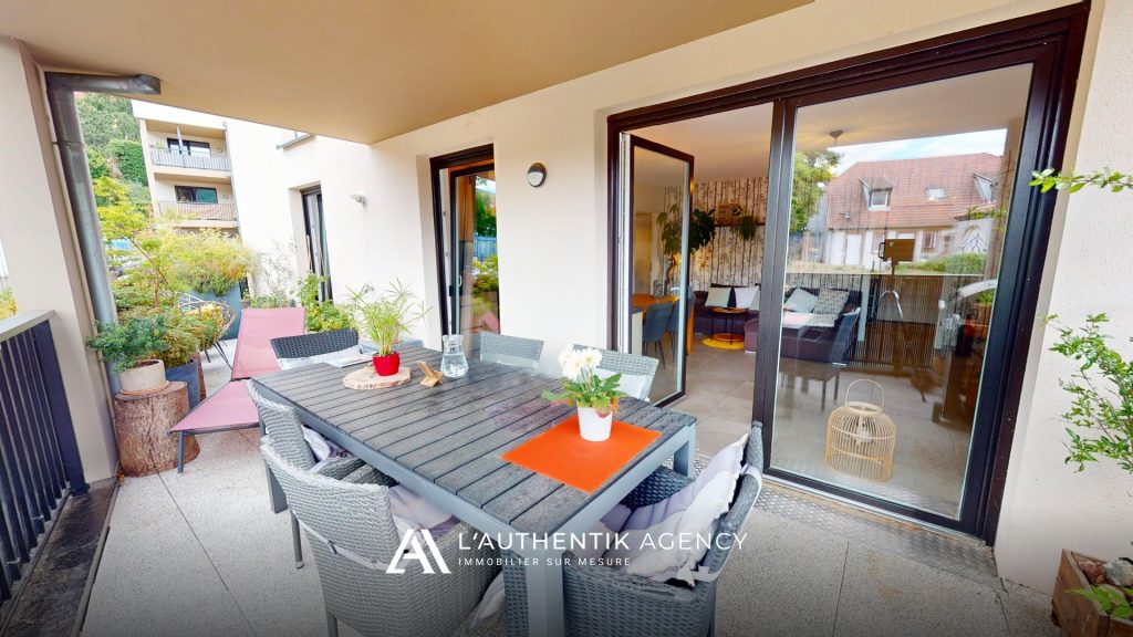 Photographie de la terrasse extérieur