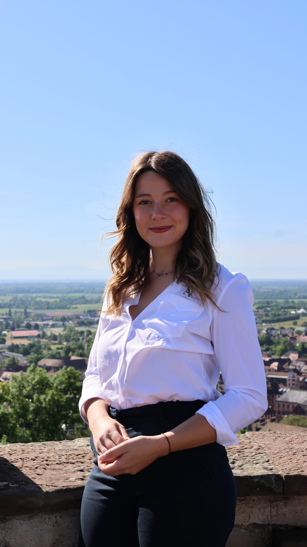 Photo portrait de Marion Massinger, agent commerciale à l'Authentik Agency, Agence immobilière Alsacienne