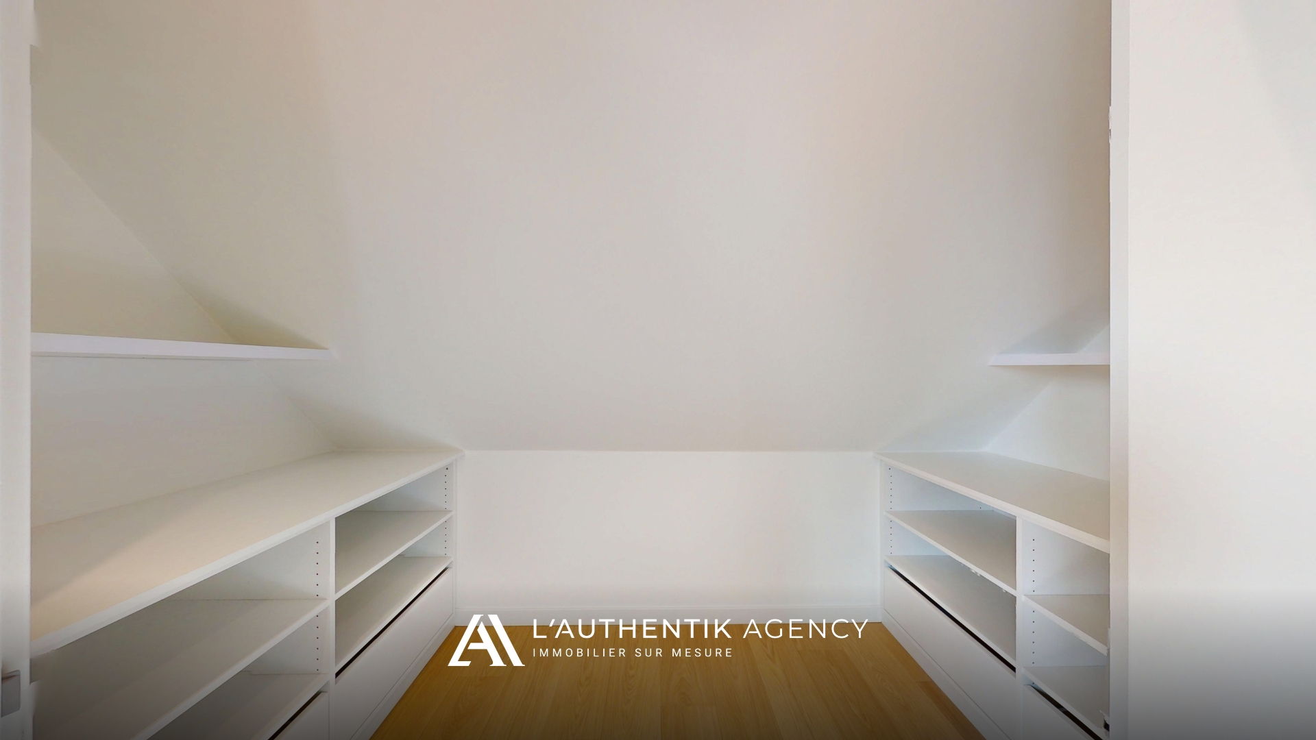 Dressing sur mesure attenant à la chambre parentale